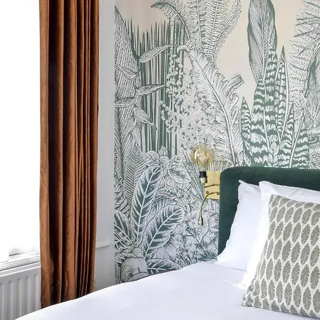Sebel Hotel 3*