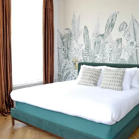 Sebel Hotel