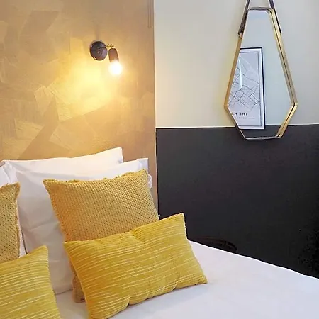 Sebel Hotel