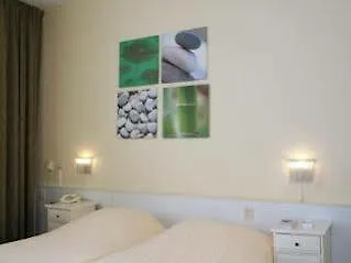 Sebel Szálloda 3*