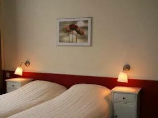 Отель Sebel 3*